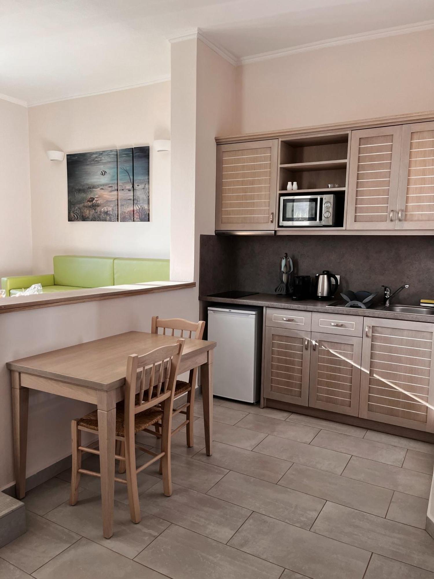 Alona Luxury Villas Arkasa Exteriör bild
